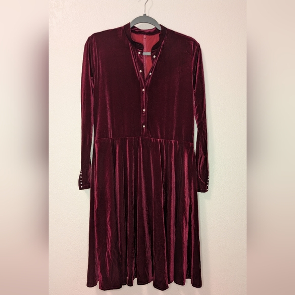 Sarah Luton Elegant Velvet Burgundy Dress - Picture 3 of 7